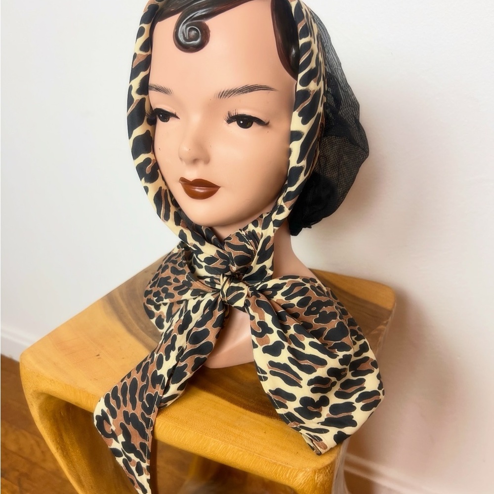 RARE 1950’s 50s Vintage Rayon Leopard Print Black Mesh Snood Scarf Head Wrap - Picture 4 of 7